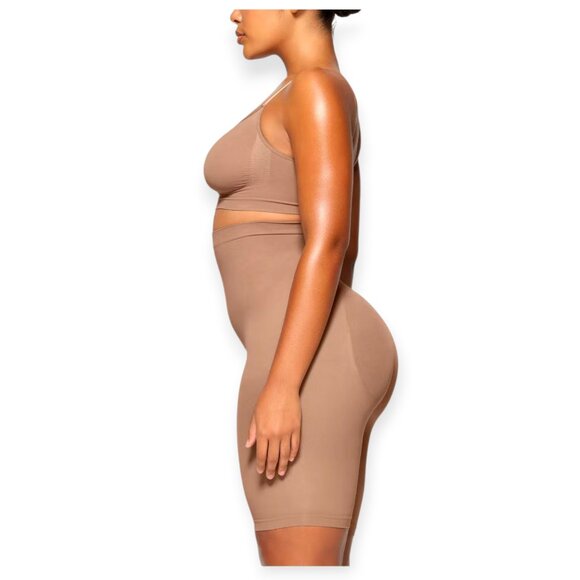 Skims High-Waisted Shapewear Shorts in Sienna size XL New In Box - Picture 2 of 11